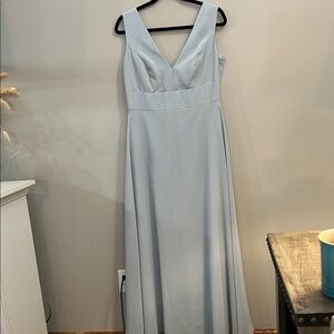 Elegant Light Blue Sleeveless Dress